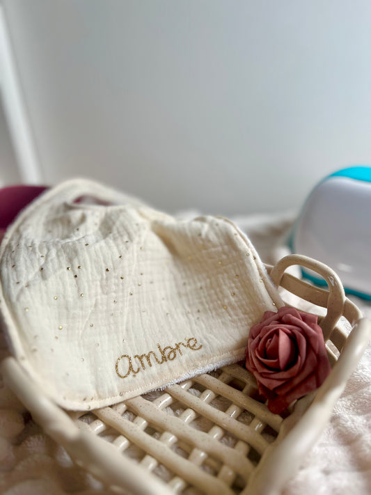 Bavoir bébé personnalisé avec prénom - Cadeau naissance fait main - Accessoire bébé artisanal